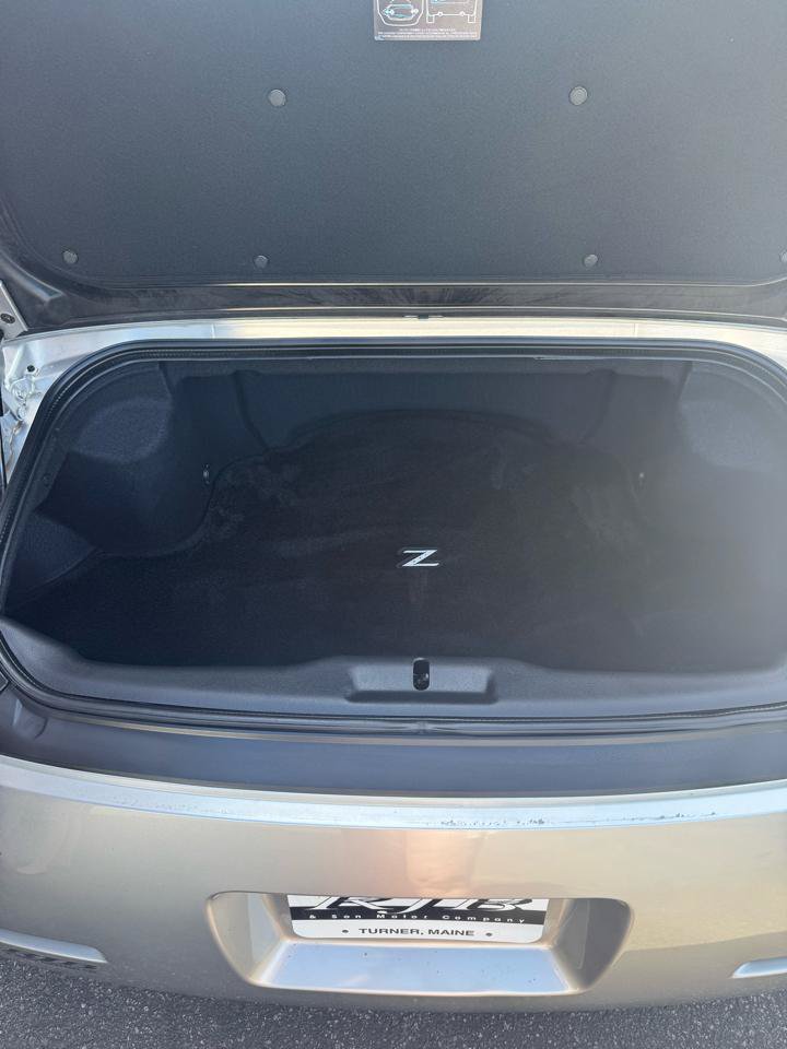 Used 2004 Nissan 350Z Touring RWD image 12