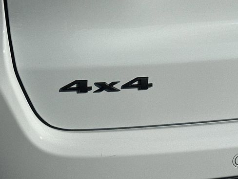 New 2026 Jeep Compass Limited image 23