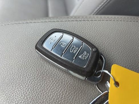 Used 2017 Hyundai Tucson Sport image 17