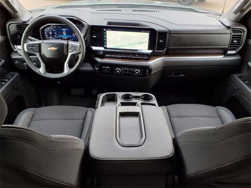 Used 2025 Chevrolet Silverado 1500 LT image 7