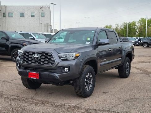Used 2023 Toyota Tacoma TRD Off-Road w/ Advanced Technology Package AWD/4WD image 1