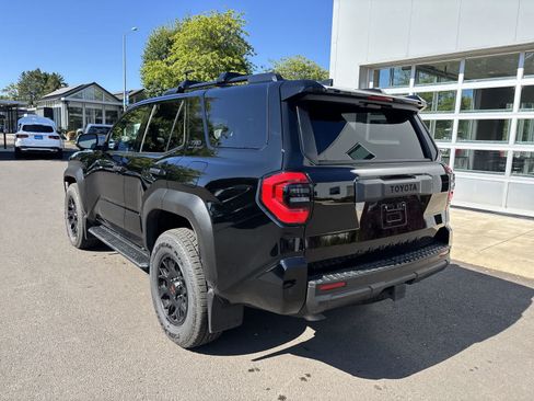 Used 2026 Toyota 4Runner TRD Off-Road Premium AWD/4WD image 3