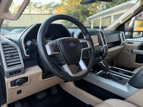 Used 2016 Ford F150 Lariat w/ Equipment Group 502A Luxury image 8