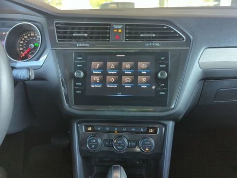 Used 2021 Volkswagen Tiguan SEL image 26
