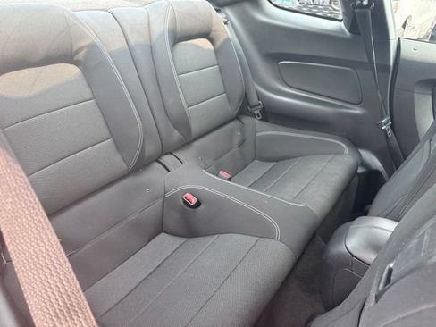Used 2016 Ford Mustang Coupe RWD image 23