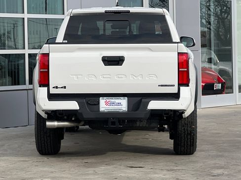 New 2024 Toyota Tacoma TRD Off-Road w/ TRD Off Road Upgrade Package image 5