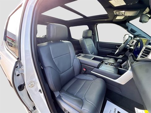 New 2025 Toyota Tundra Platinum image 30