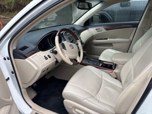 Used 2011 Toyota Avalon Limited image 15