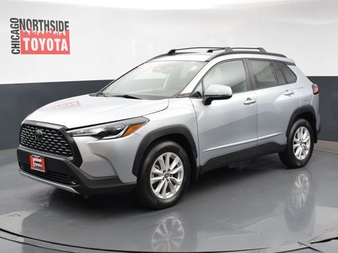 Used 2023 Toyota Corolla Cross LE w/ Black Badges Package (TMS) image 8