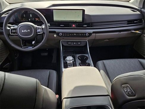 New 2026 Kia Carnival EX image 7