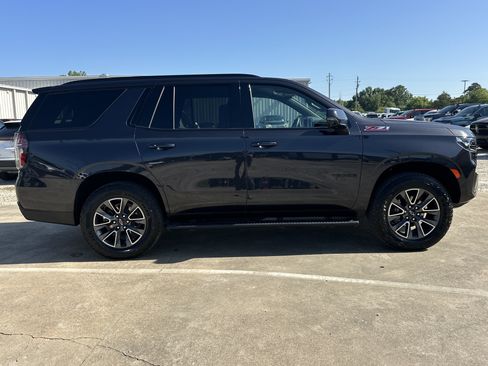 Certified 2024 Chevrolet Tahoe Z71 w/ Luxury Package AWD/4WD image 4