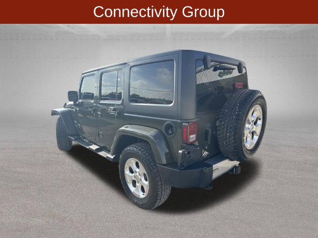 Used 2015 Jeep Wrangler Unlimited Sahara w/ Connectivity Group AWD/4WD image 3