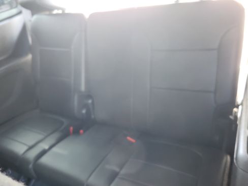 Used 2023 Chevrolet Traverse High Country AWD/4WD image 12