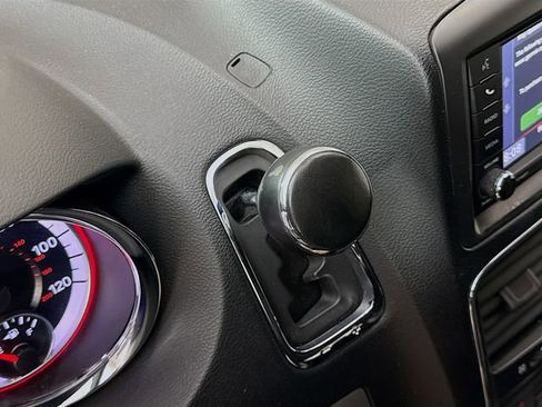 Used 2020 Dodge Grand Caravan GT image 17