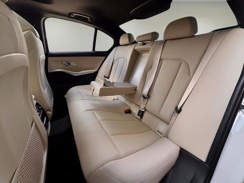 Used 2021 BMW 330i Sedan w/ Convenience Package image 21