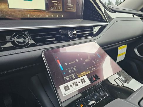 New 2026 INFINITI QX80 Luxe image 31