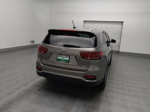 Used 2019 Kia Sorento LX image 7