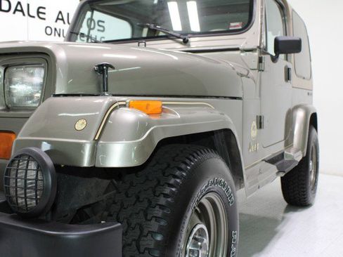 Used 1989 Jeep Wrangler Sahara image 7