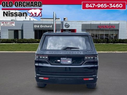 Used 2023 Jeep Grand Wagoneer Series II image 7