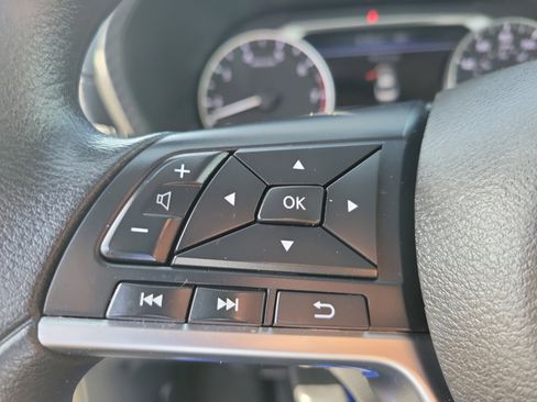 Used 2024 Nissan Sentra SV image 22