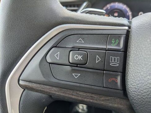 Certified 2024 Jeep Grand Cherokee Limited RWD image 26