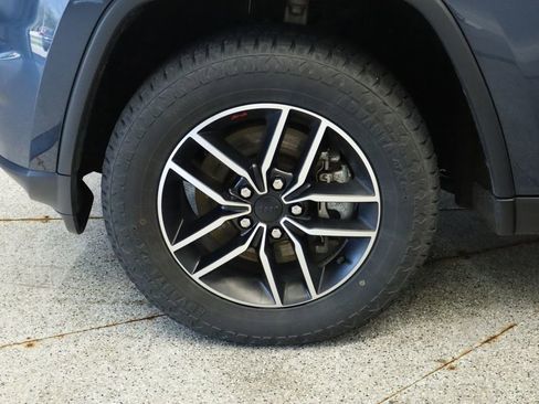 Certified 2021 Jeep Grand Cherokee Trailhawk w/ Trailhawk Luxury Group image 14