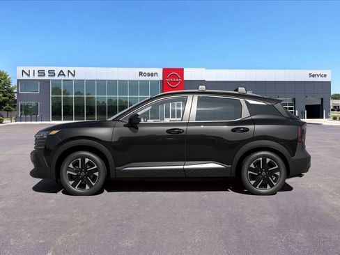 New 2026 Nissan Kicks SV w/ Cold Weather Package AWD/4WD image 16
