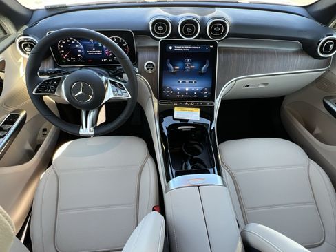 New 2026 Mercedes-Benz GLC 300 4MATIC image 23