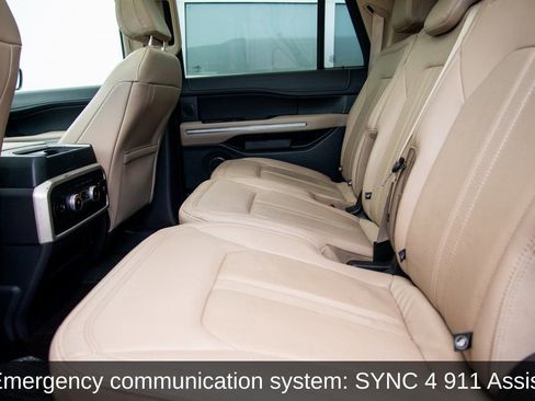 Used 2022 Ford Expedition Max Limited image 16