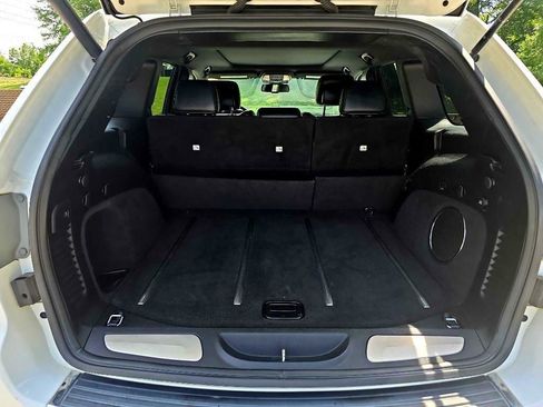 Used 2015 Jeep Grand Cherokee Limited w/ Luxury Group II image 27