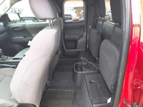 Used 2021 Toyota Tacoma SR AWD/4WD image 27