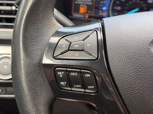 Used 2019 Ford Explorer XLT w/ Equipment Group 202A FWD image 16