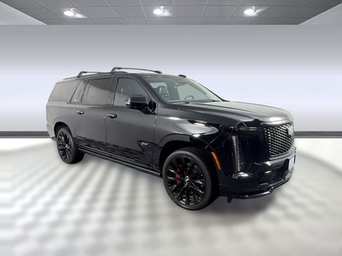 Used 2025 Cadillac Escalade ESV V AWD/4WD image 7