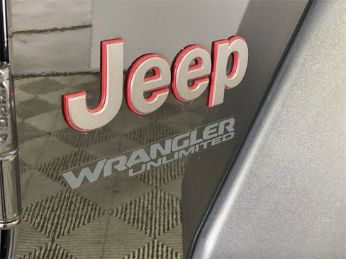 Used 2021 Jeep Wrangler Unlimited Rubicon image 37