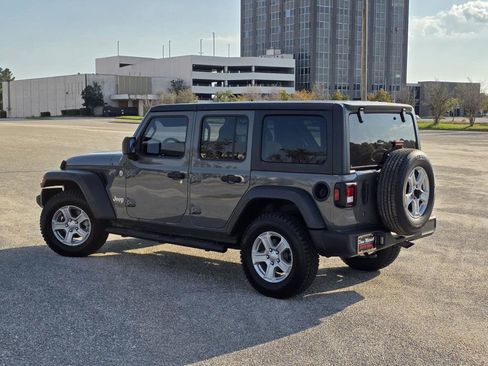 Used 2019 Jeep Wrangler Unlimited Sport S image 4