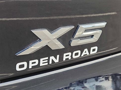 Certified 2024 BMW X5 xDrive40i w/ M Sport Package image 29