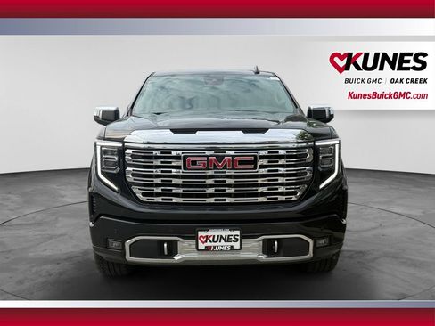 Used 2025 GMC Sierra 1500 Denali AWD/4WD image 3