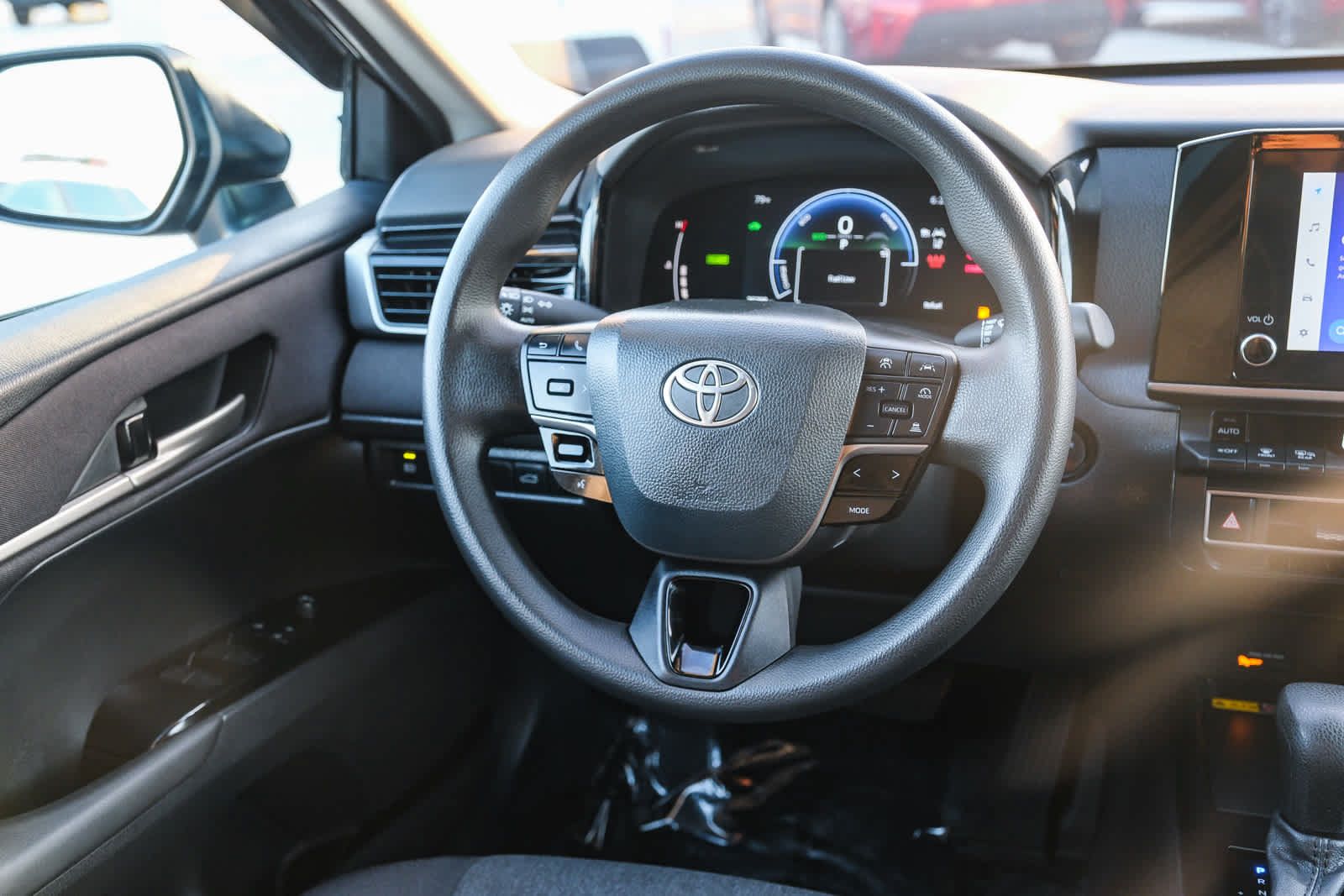 Used 2025 Toyota Camry LE FWD image 17