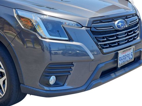 Certified 2023 Subaru Forester Premium AWD/4WD image 9