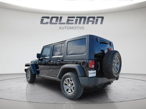Used 2015 Jeep Wrangler Unlimited Rubicon w/ Connectivity Group AWD/4WD image 3