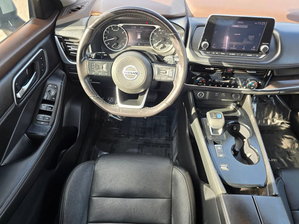 Used 2021 Nissan Rogue SL FWD image 2