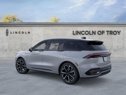 New 2026 Lincoln Nautilus Reserve image 4