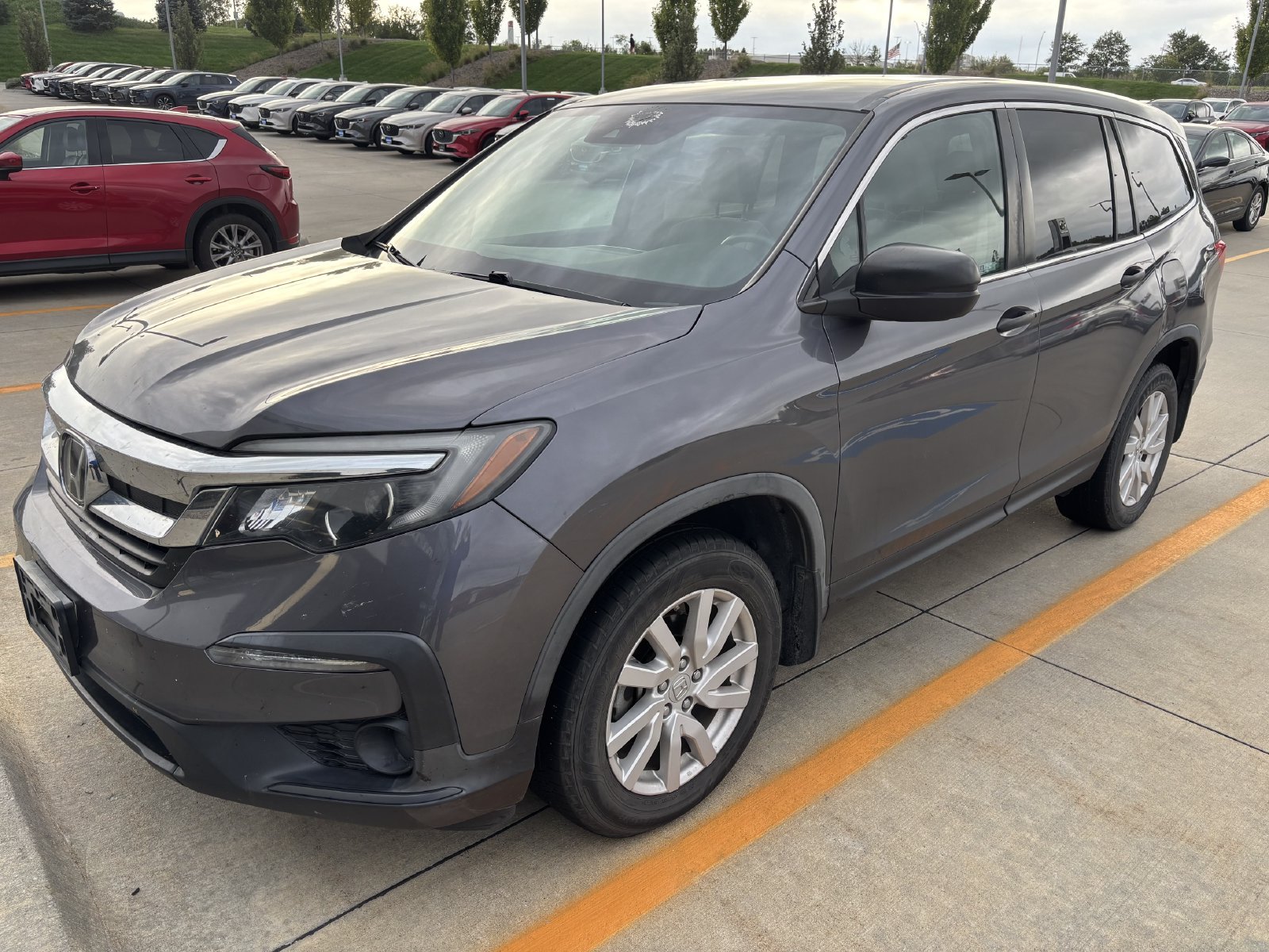 Used 2019 Honda Pilot LX image 1