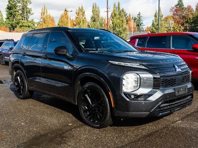 Used 2025 Mitsubishi Outlander SEL Black Edition