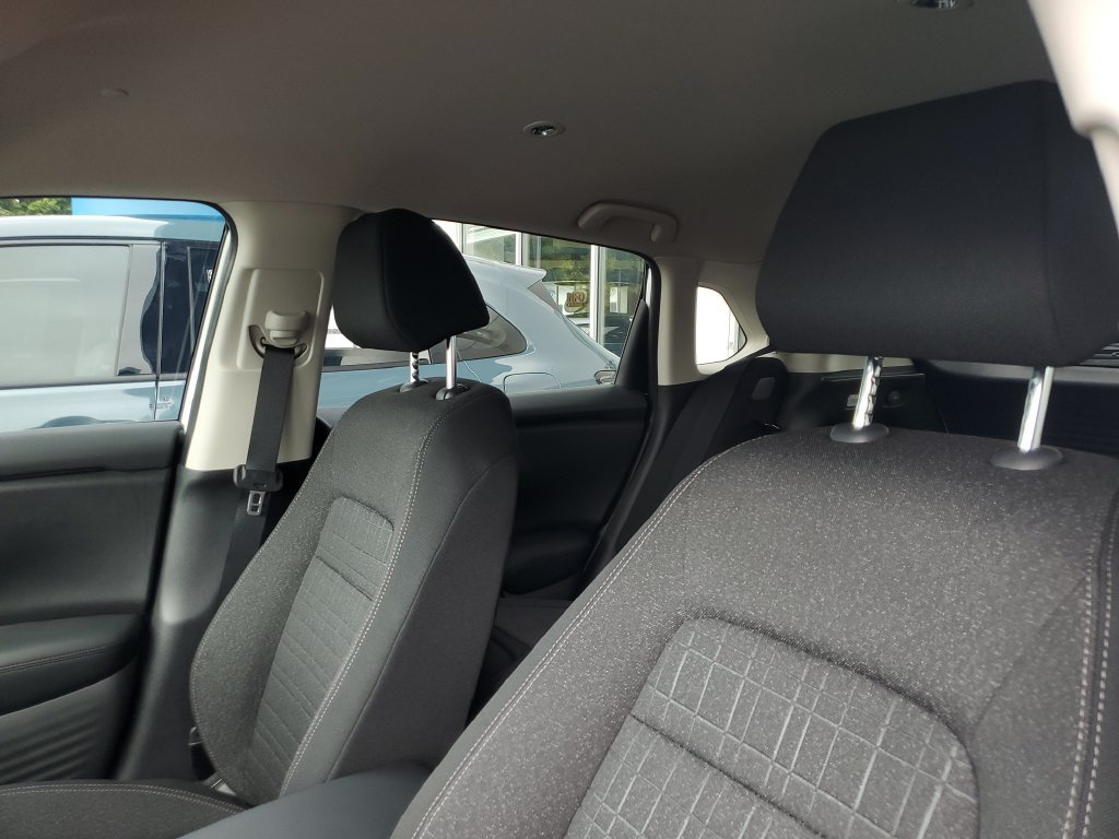 New 2027 Honda HR-V LX image 14