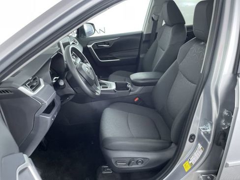 Used 2024 Toyota RAV4 XLE image 19