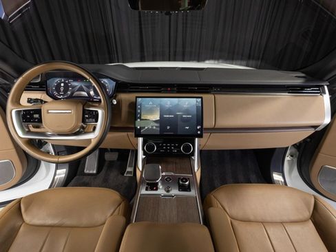 Used 2023 Land Rover Range Rover Autobiography AWD/4WD image 24