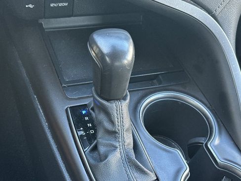Used 2021 Toyota Camry SE FWD image 32