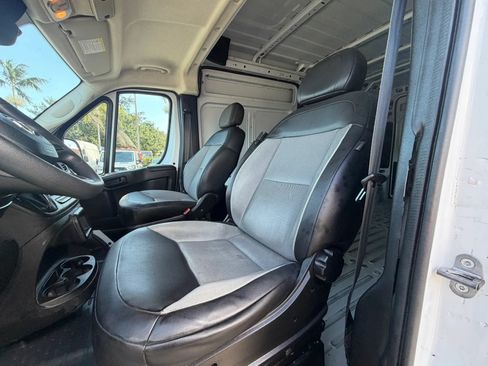 Used 2023 RAM ProMaster 2500 FWD image 15