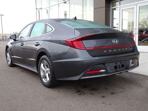 Used 2021 Hyundai Sonata SE image 3